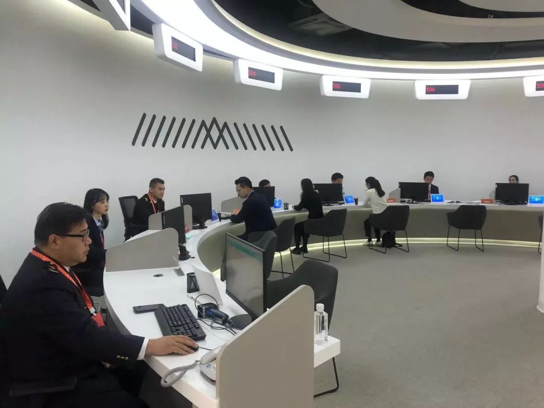 上海國際藝術品交易中心于西岸揭牌，首個交易月將呈現百場藝術盛宴